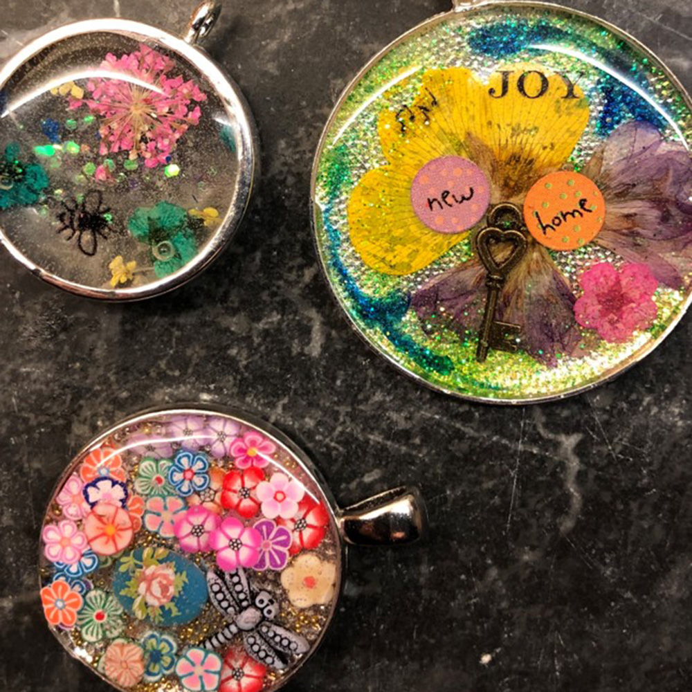 Resin Jewellery – Cirencester College